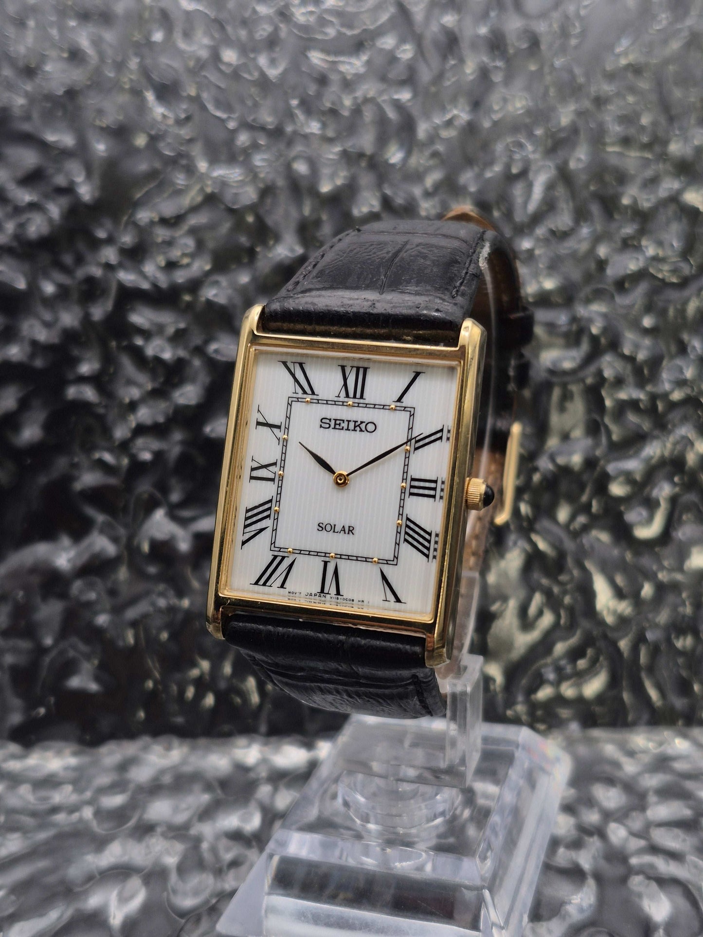 Seiko Solar Tank Ref. V115-0BC0 Gold Tone Roman Numeral Men's - Red Robin Watches