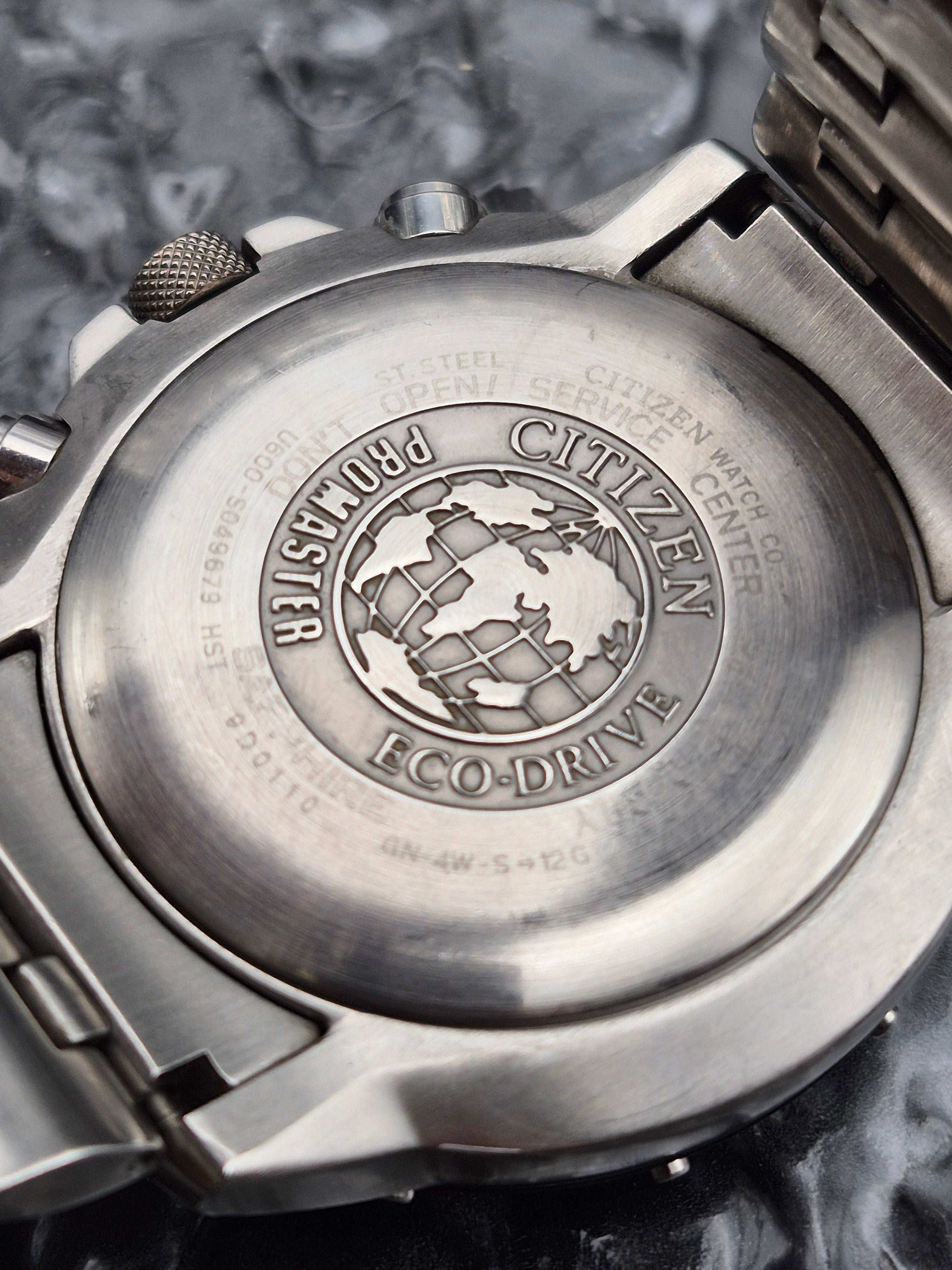 Citizen Skyhawk Ref. U600-S049679 Eco-Drive Multifunctional - Red Robin Watches