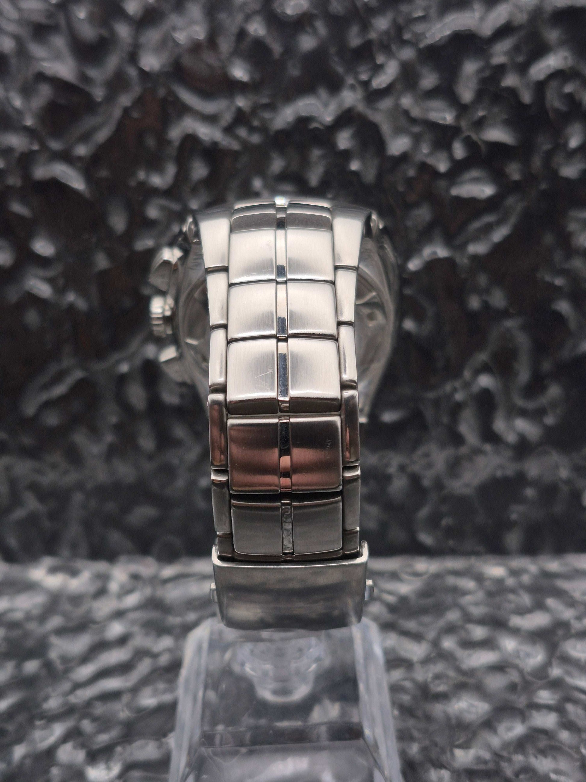 Seiko Kinetic Chronograph Ref. SNL015P1 - 7L22-0AD0 - Extra Original Strap! - Red Robin Watches