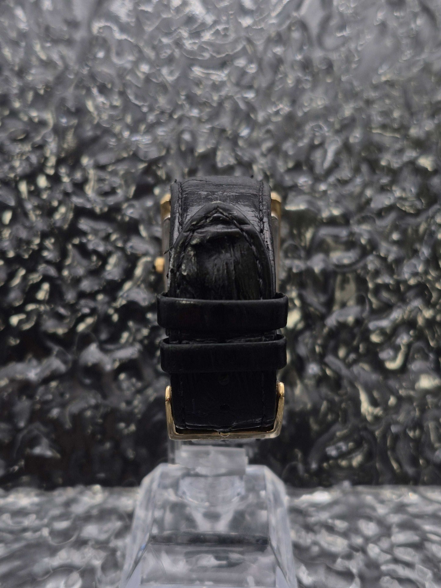 Seiko Solar Tank Ref. V115-0BC0 Gold Tone Roman Numeral Men's - Red Robin Watches