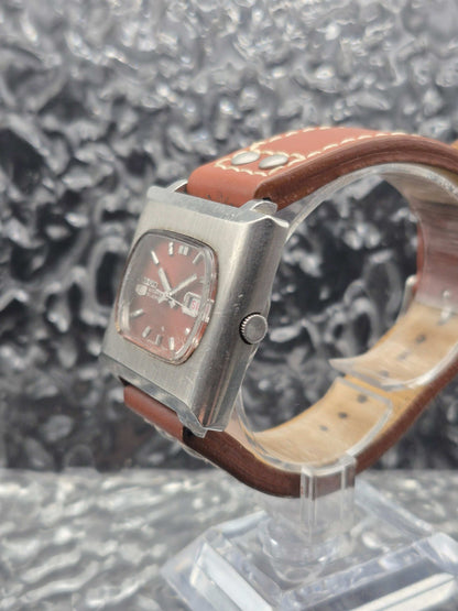 Seiko 5 Automatic Ref. 6119-5401 Orange Dial Vintage TV Case - Red Robin Watches