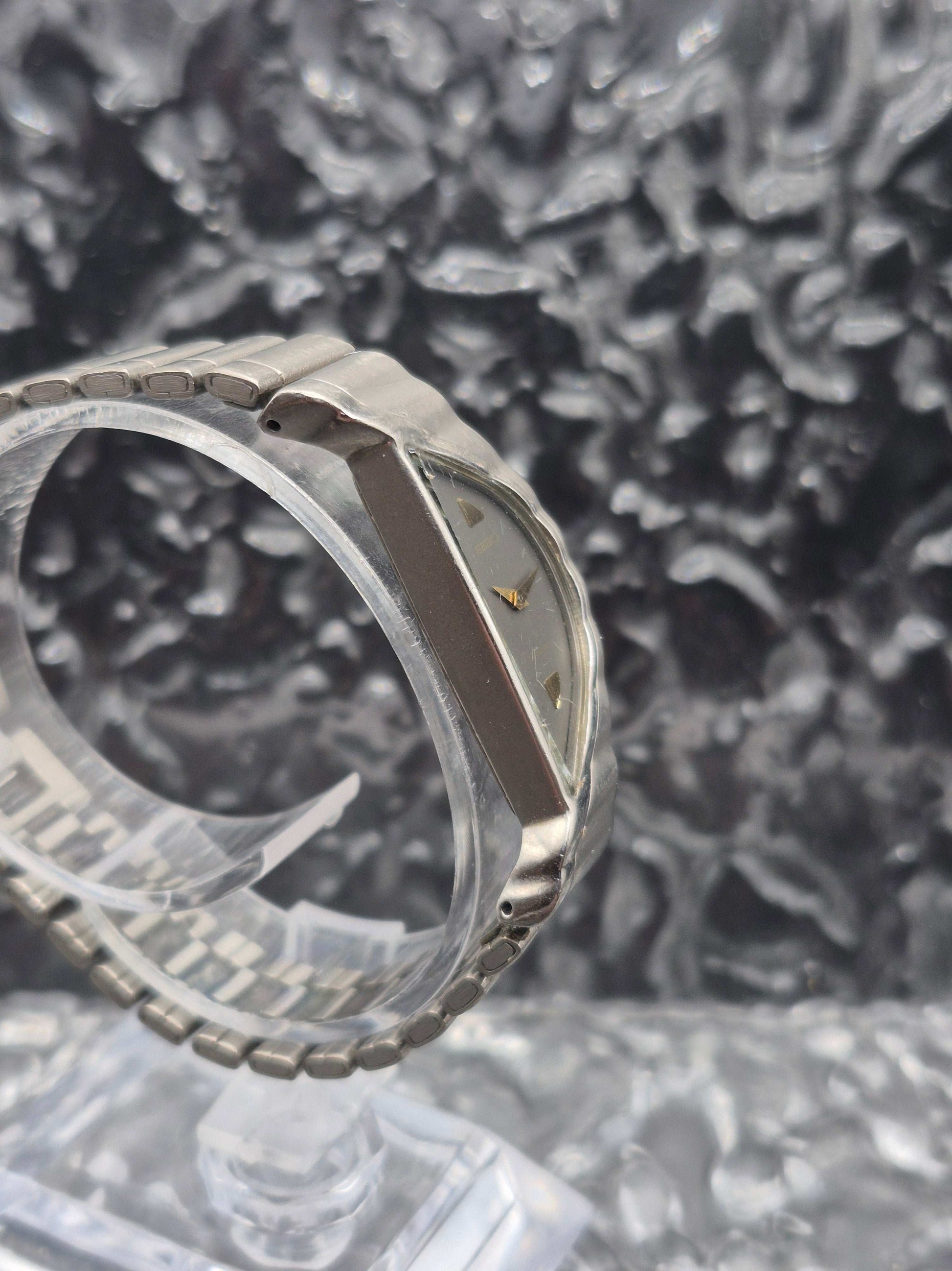 Seiko Rivoli Half Moon Ref. 1N00-F100 Full Set Titanium May 1996