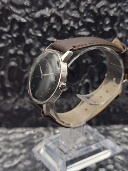 Omega Seamaster - Ref. 135.011 - Cal. 601 - Manual - Raised Numerals