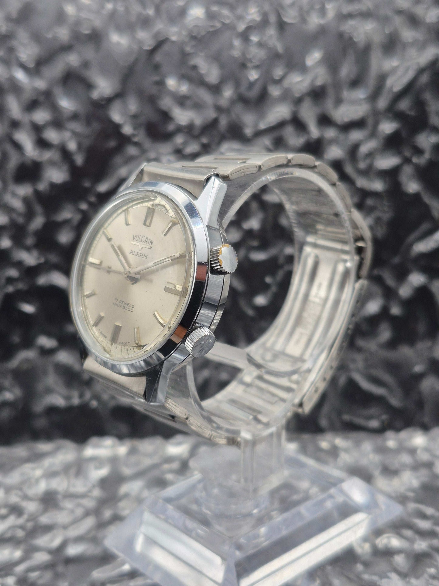 Vulcain Cricket Alarm Watch - Ultra Rare Full Set Ref. H.99.101 - Red Robin Watches