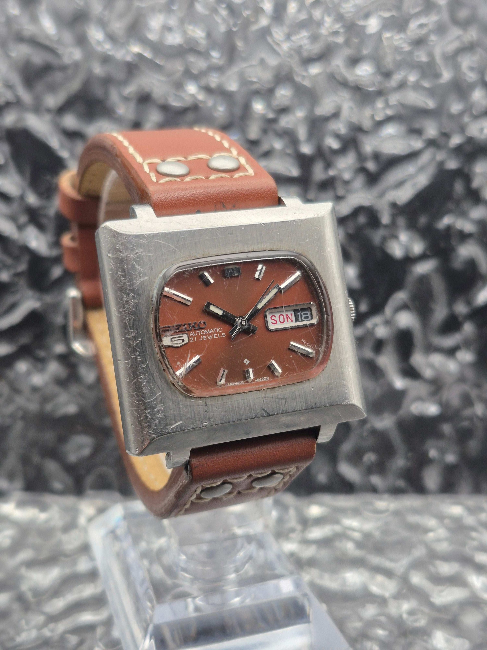 Seiko 5 Automatic Ref. 6119-5401 Orange Dial Vintage TV Case - Red Robin Watches