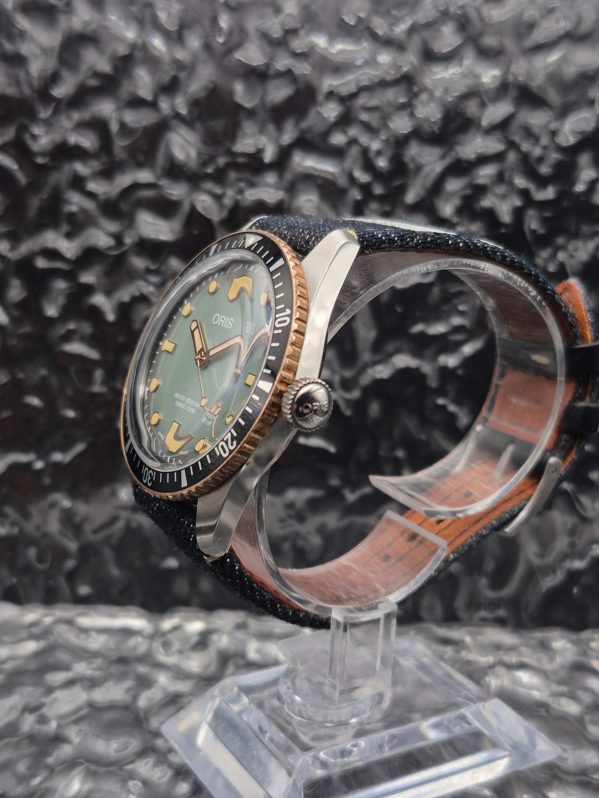 Oris Divers 65 X Momotaro Full Set Limited Edition Automatic Ref. 0173377074337 - Red Robin Watches