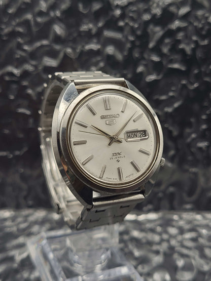Seiko DX - Ref. 6106-8010 - Automaat - Dag Datum - 25j