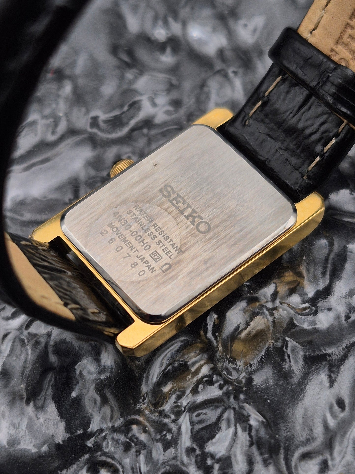 Seiko Gold Tone Quartz Tank Ref. 4N30-00H0 Roman Numerals Ladies