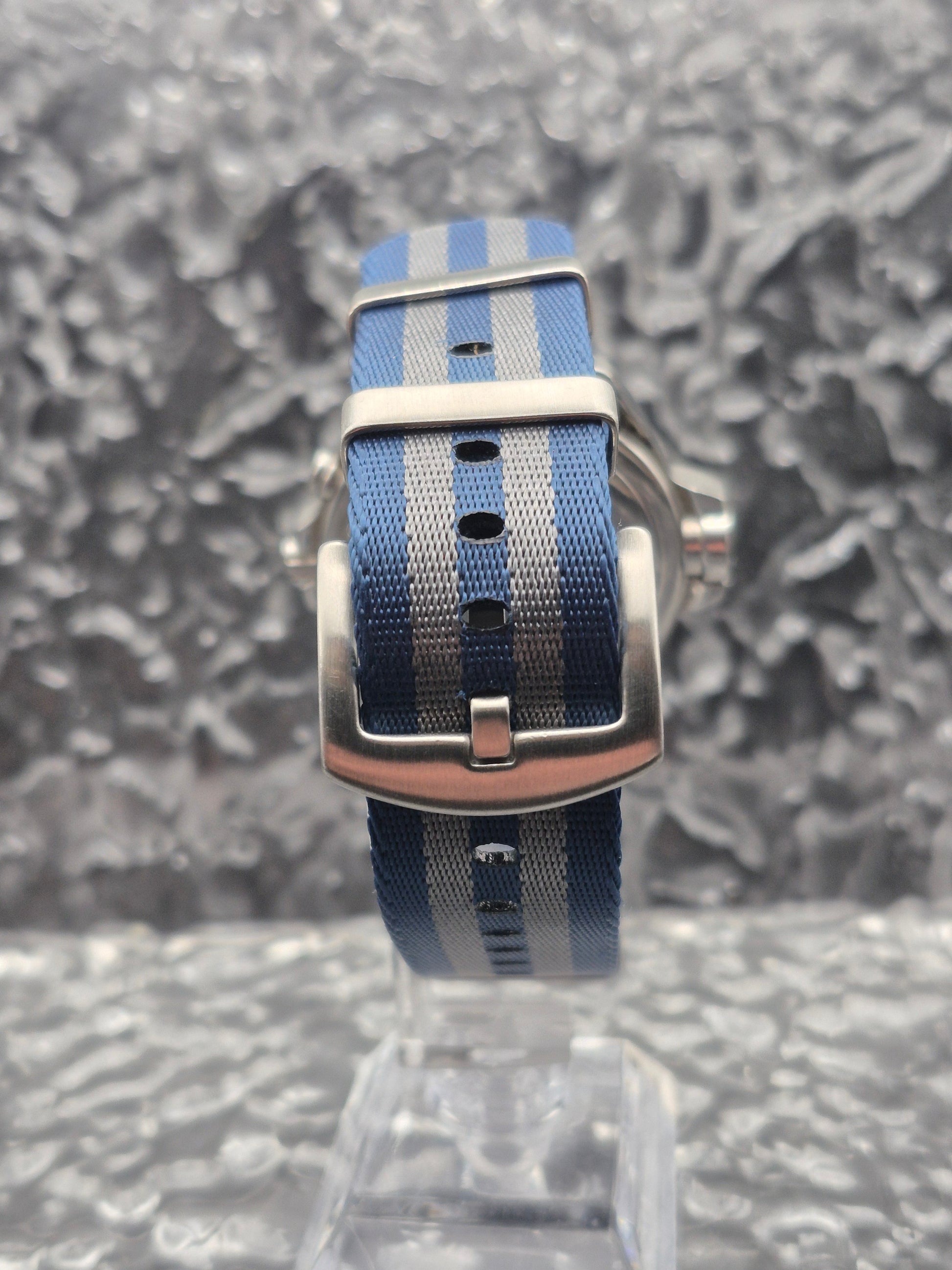 Citizen Promaster Diver Ref. 3740-E70006 Vintage Quartz Blue Dial - Red Robin Watches