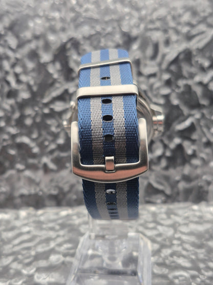 Citizen Promaster Diver Ref. 3740-E70006 Vintage Quartz Blue Dial - Red Robin Watches