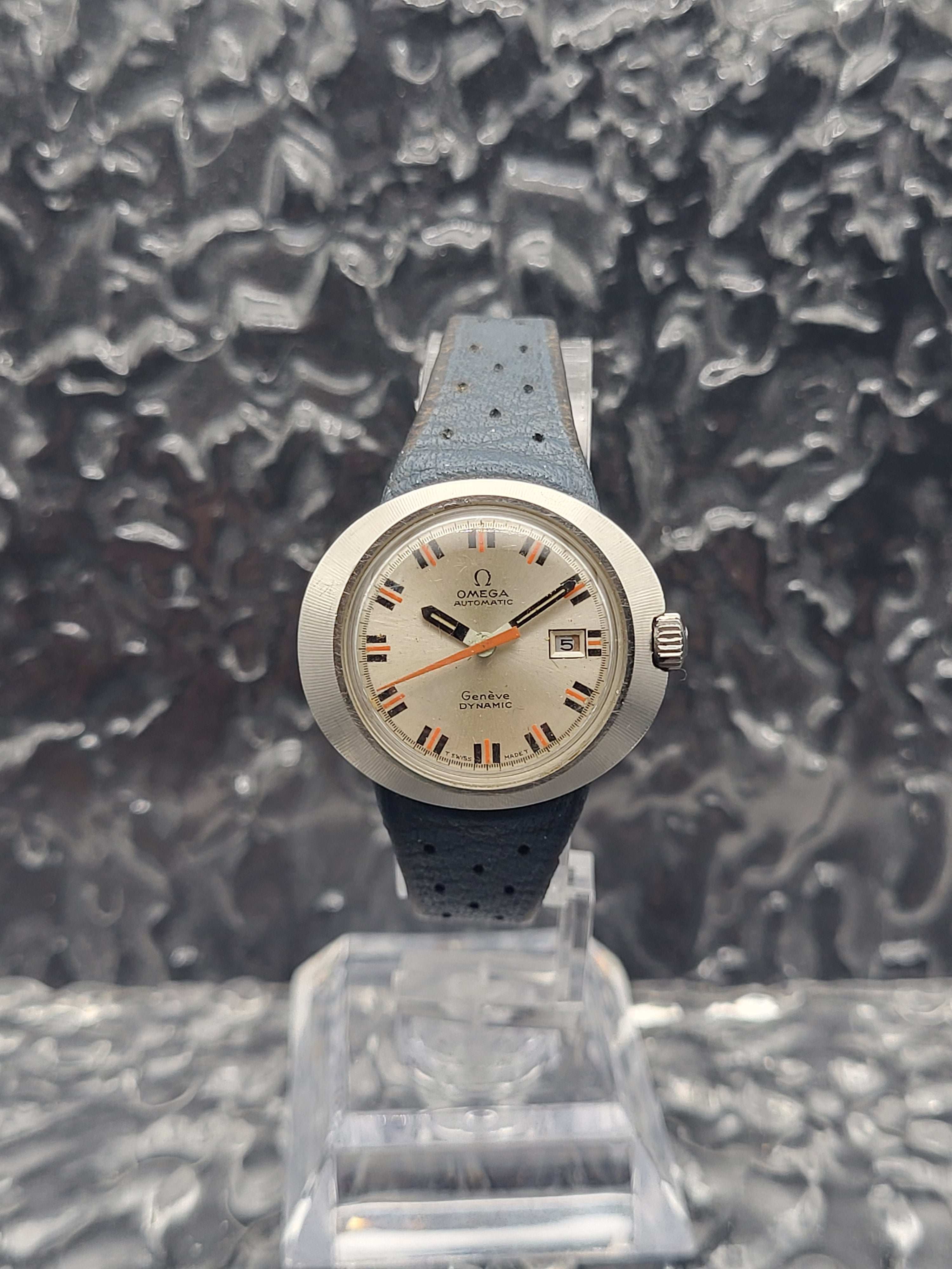 Omega Dynamic Geneve - Racing Dial - Automatic – Red Robin Watches