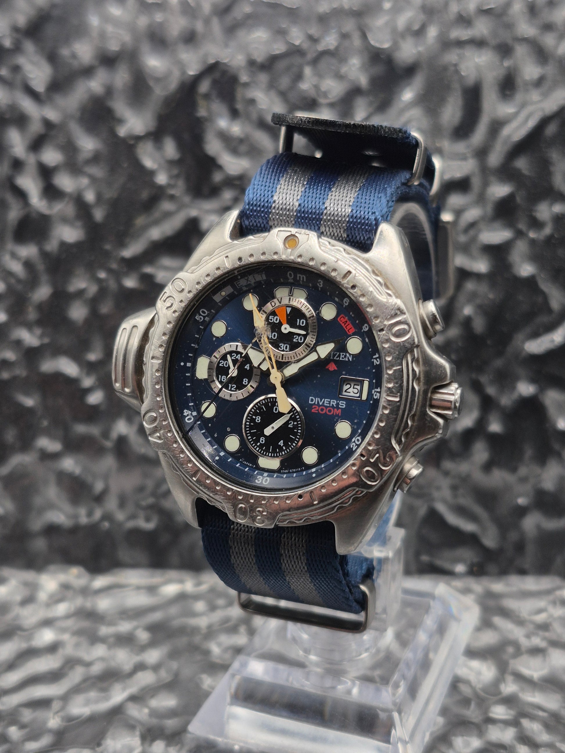 Citizen Promaster Diver Ref. 3740-E70006 Vintage Quartz Blue Dial - Red Robin Watches