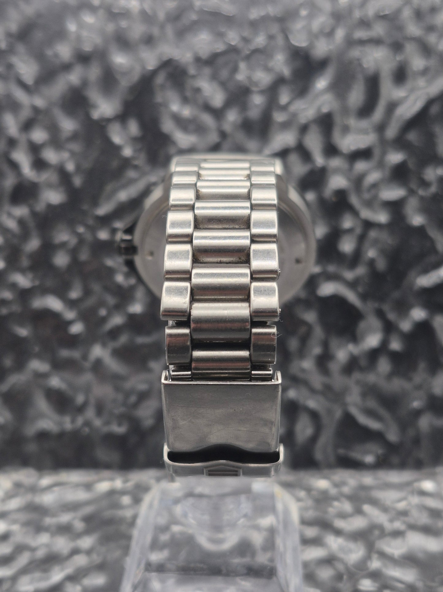 TAG Heuer Formula 1 Alarm Big Date - Ref. WAH111A Quartz Vintage 41mm - Red Robin Watches