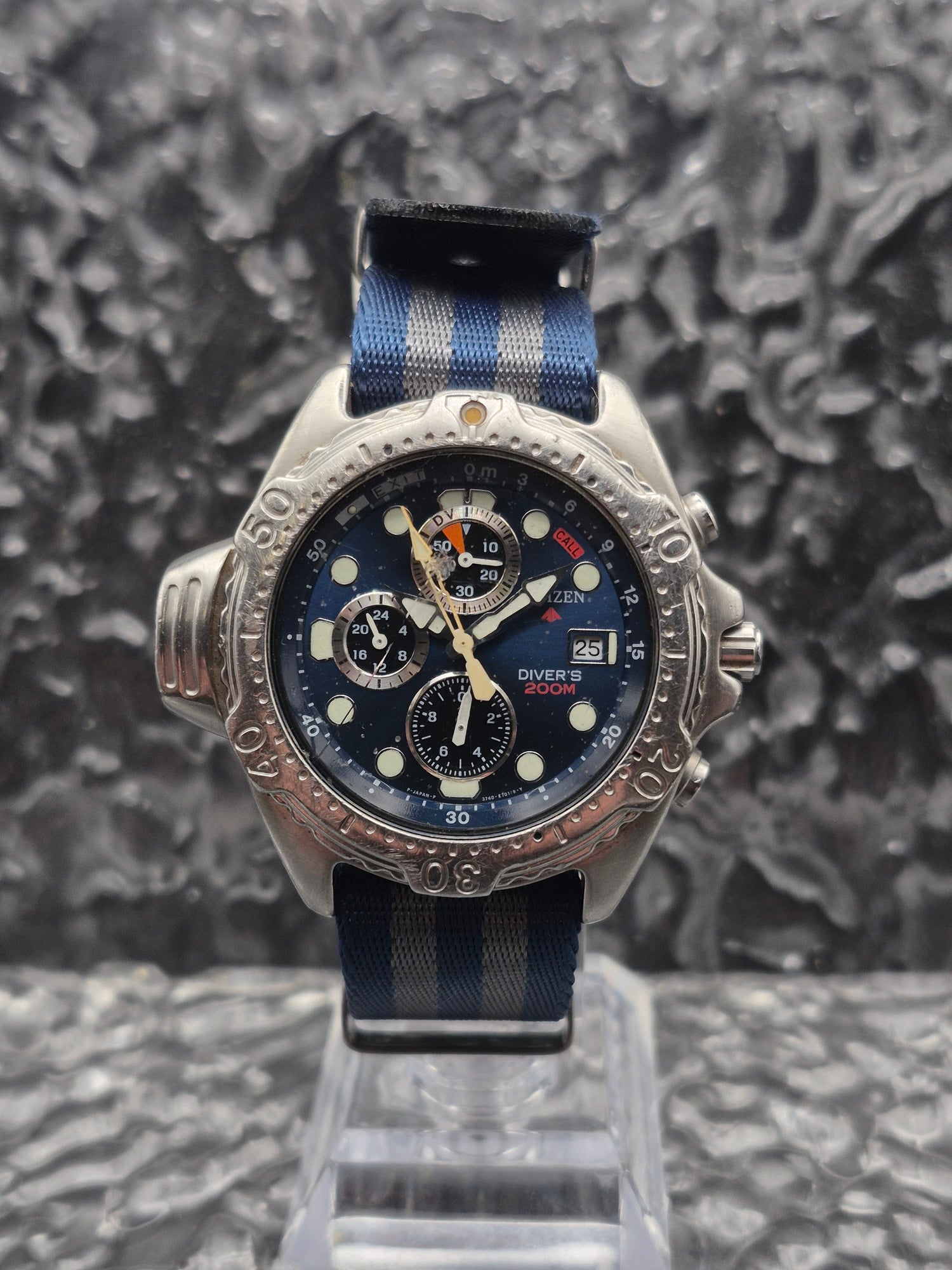 Citizen Promaster Diver Ref. 3740-E70006 Vintage Quartz Blue Dial - Red Robin Watches