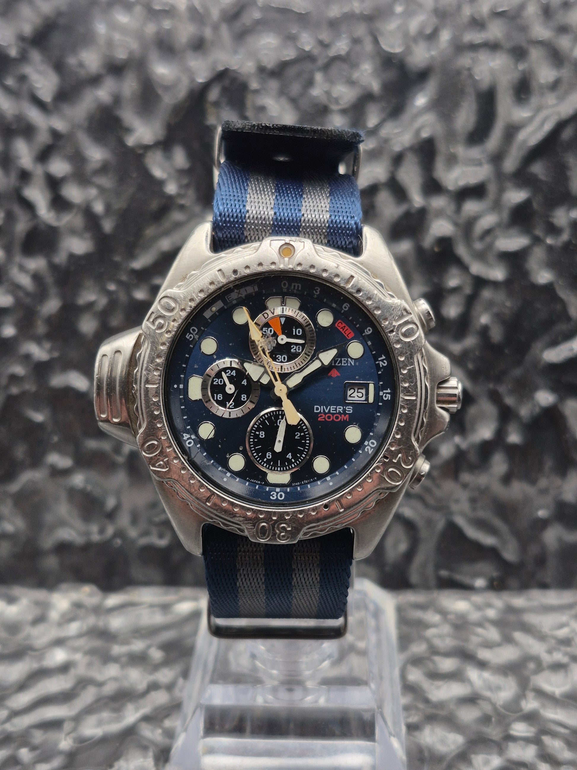 Citizen Promaster Diver Ref. 3740-E70006 Vintage Quartz Blue Dial - Red Robin Watches