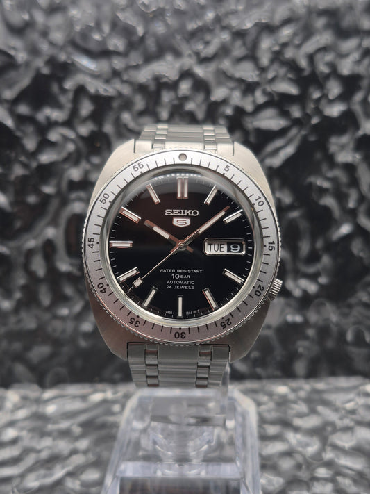 Seiko 5 Sports 'Gene Kranz' Ref. SRPL93K1 4R36-18F0 Limited Edition Full Set