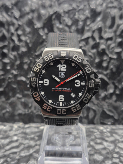 TAG Heuer Formula 1 Quartz Ref. WAH1110 41mm Vintage Original TH Strap - Boxed - Red Robin Watches