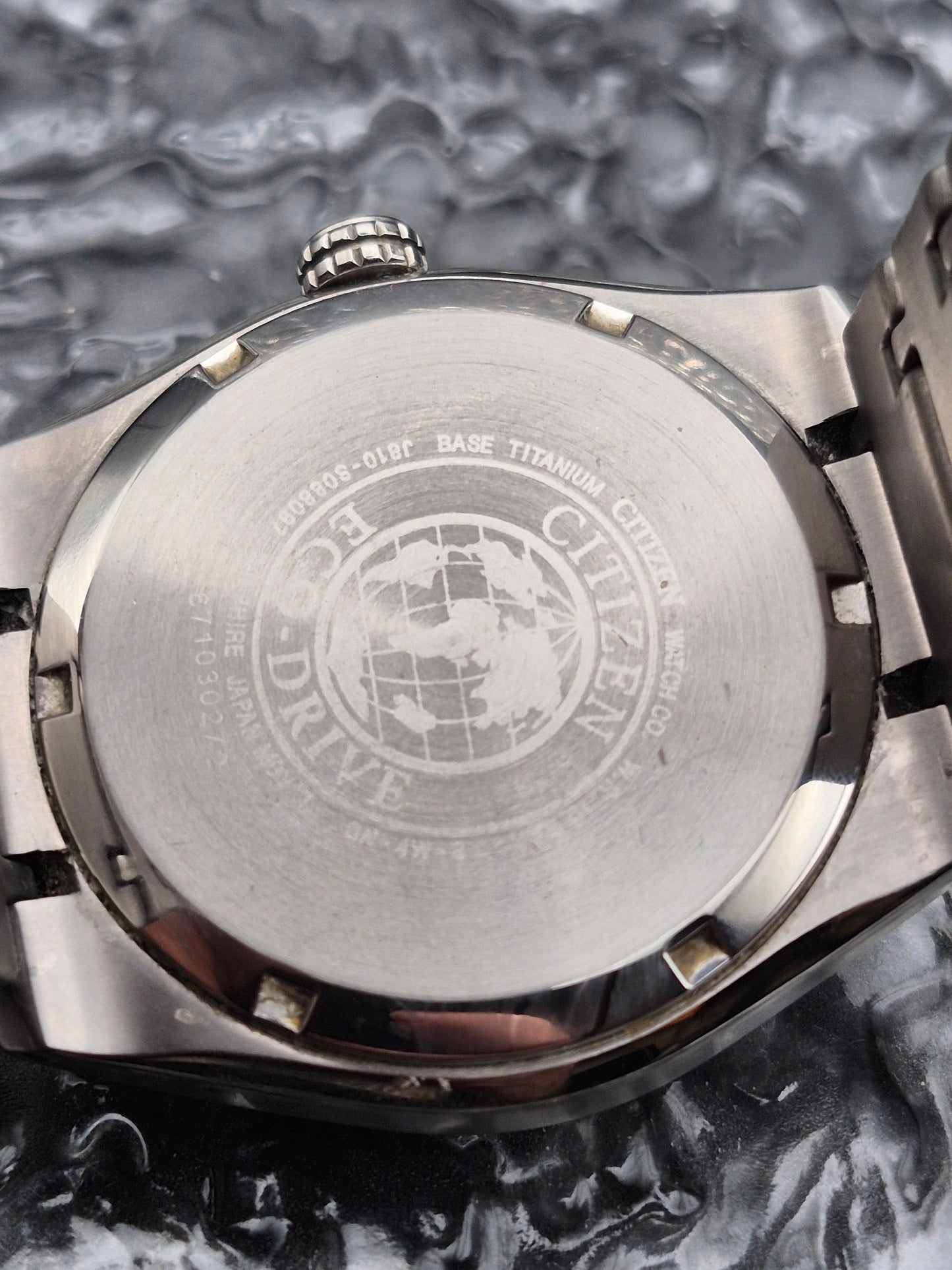 Citizen Titanium Eco-Drive Ref. AW1240-57L Full Set Solar - Red Robin Watches