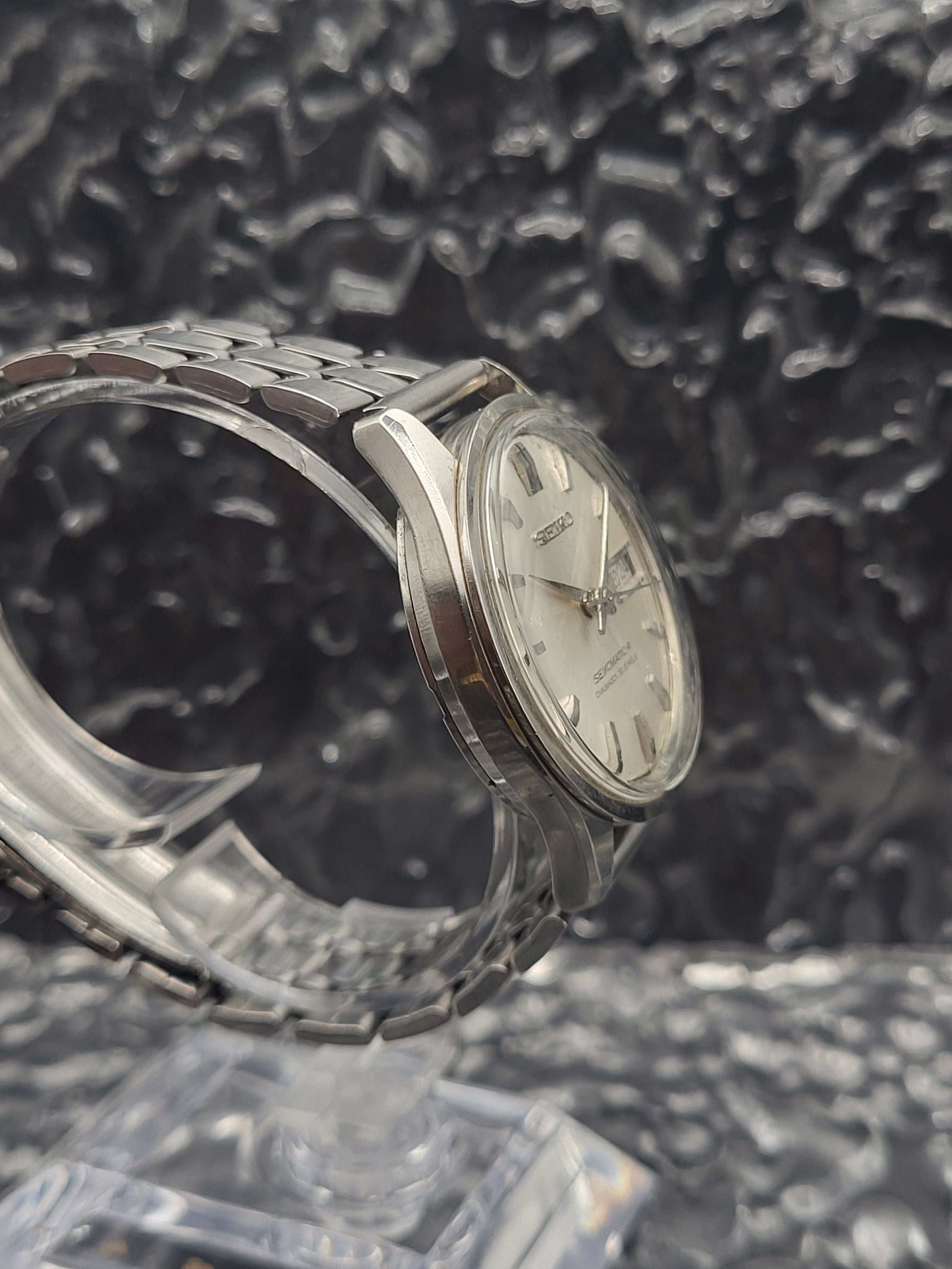 Seiko Seikomatic-R - Ref. 8306-8000 - Dolphin - Dag Datum