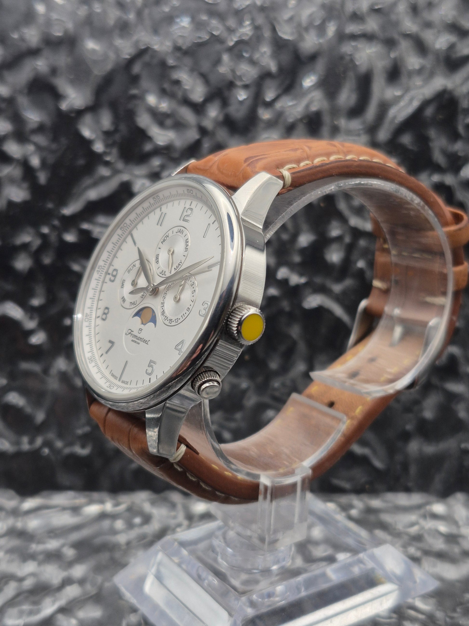 Fromanteel Amsterdam Moonphase Ref. GT-053-1139 Quartz Triple Calendar - Red Robin Watches
