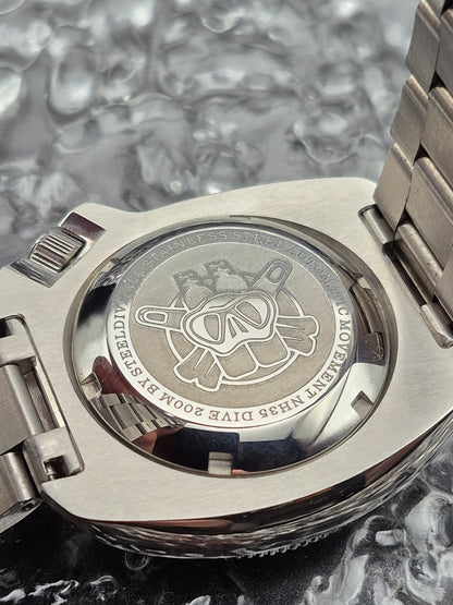 Steeldive Willard 'Kanagawa Wave' Ref. SD1970 Full Set Automatic NH35 Movement