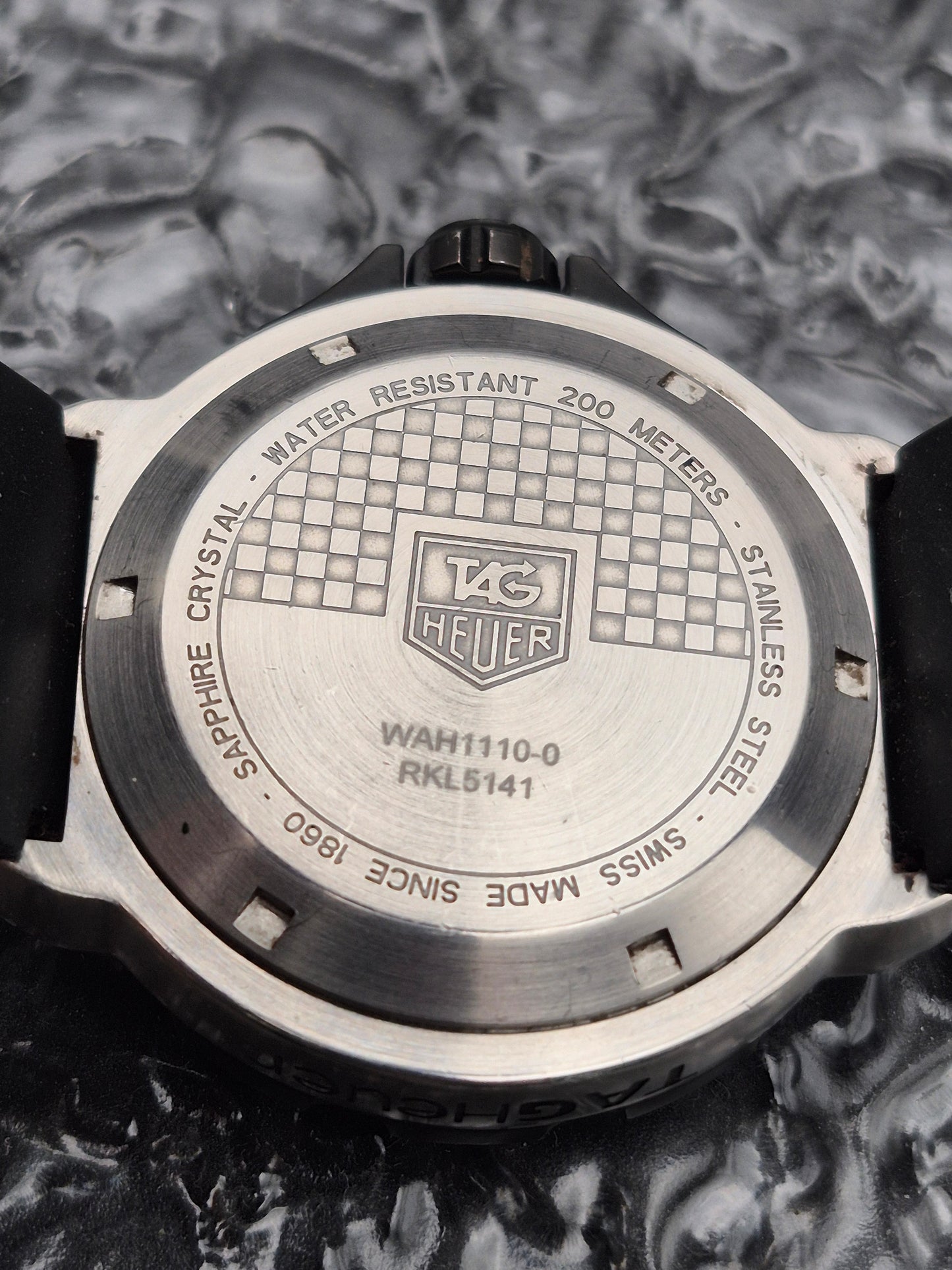 TAG Heuer Formula 1 Quartz Ref. WAH1110 41mm Vintage Original TH Strap - Boxed - Red Robin Watches