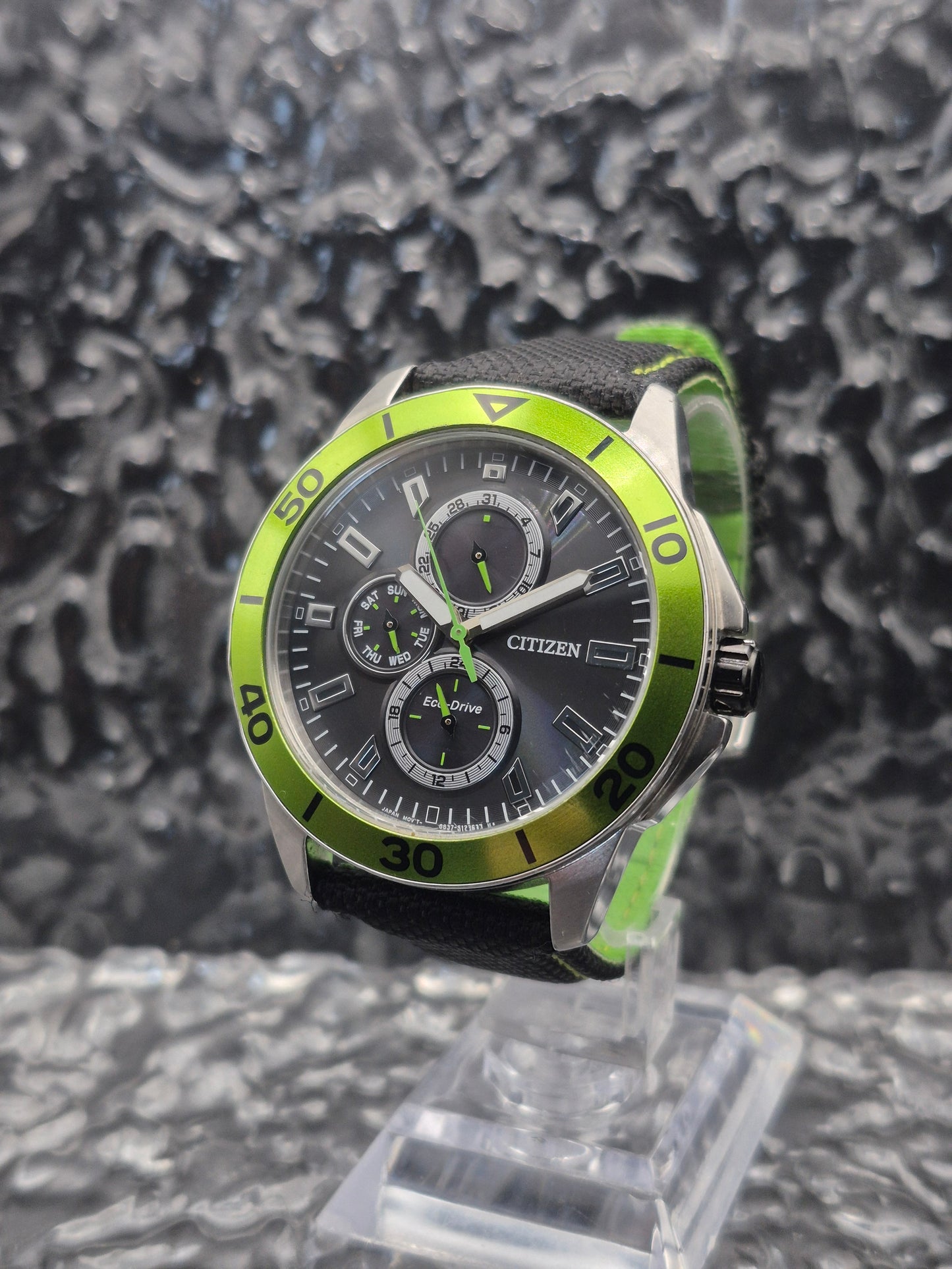 Citizen Eco-Drive Metropolitan AP4030-06E Green Bezel Day Date 24 Hour Dial - Red Robin Watches