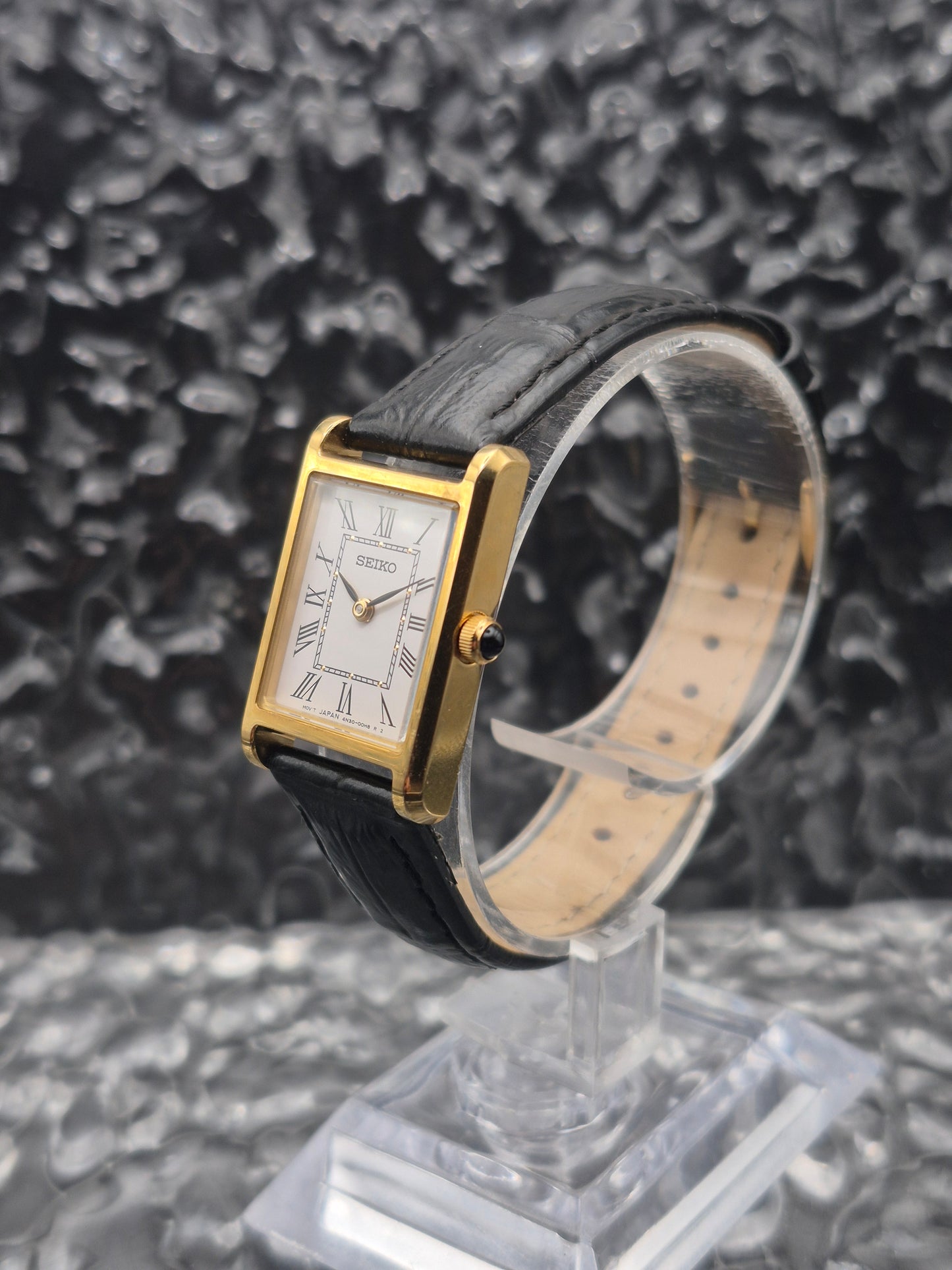 Seiko Gold Tone Quartz Tank Ref. 4N30-00H0 Roman Numerals Ladies