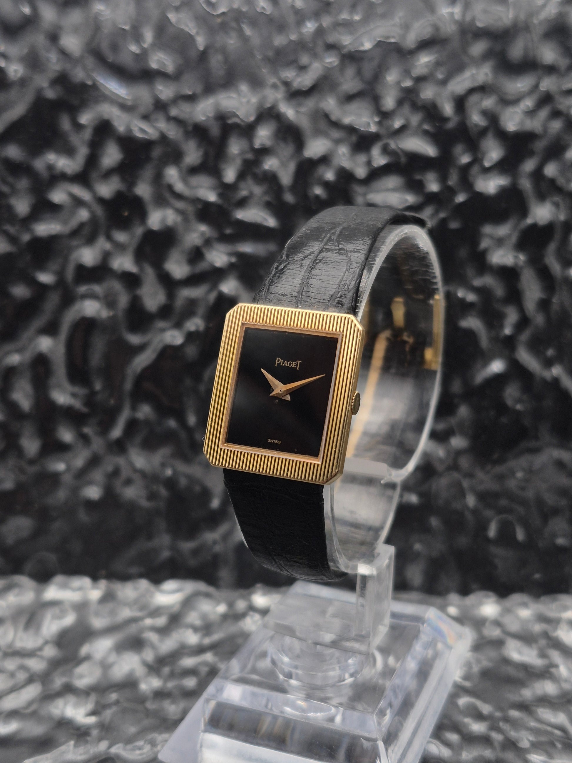 Piaget Protocole Onyx Black Dial Ref. 4154 Solid Gold - Original Buckle - Red Robin Watches