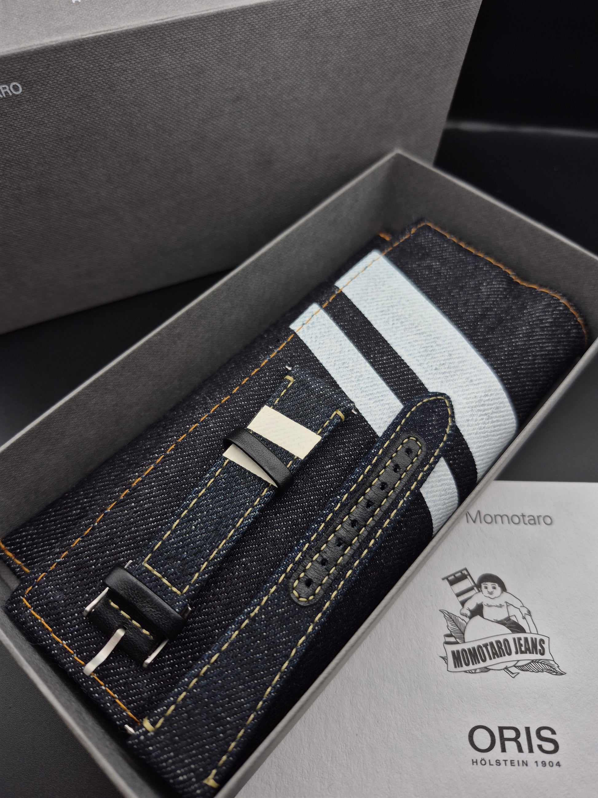Oris Divers 65 X Momotaro Limited Edition Automatic Ref. 0173377074337 Full Set - Red Robin Watches