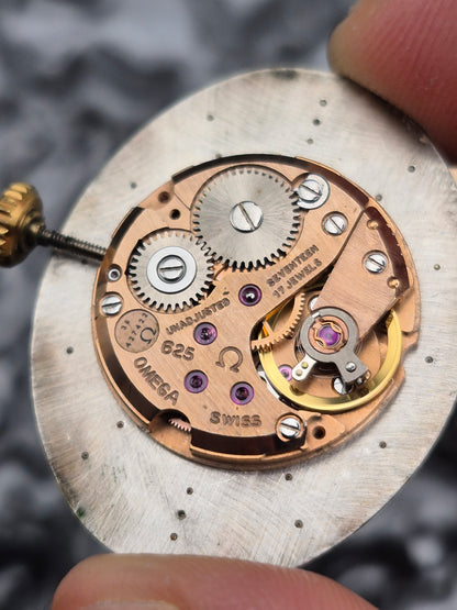 Omega Oval Dresswatch Ref. 511.416 Gold Tone Manual Wound