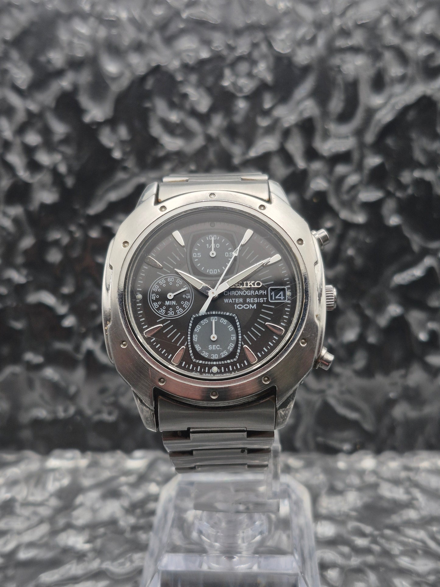 Seiko Quartz Chronograph Ref. V657-9060 Black Dial Men's Vintage