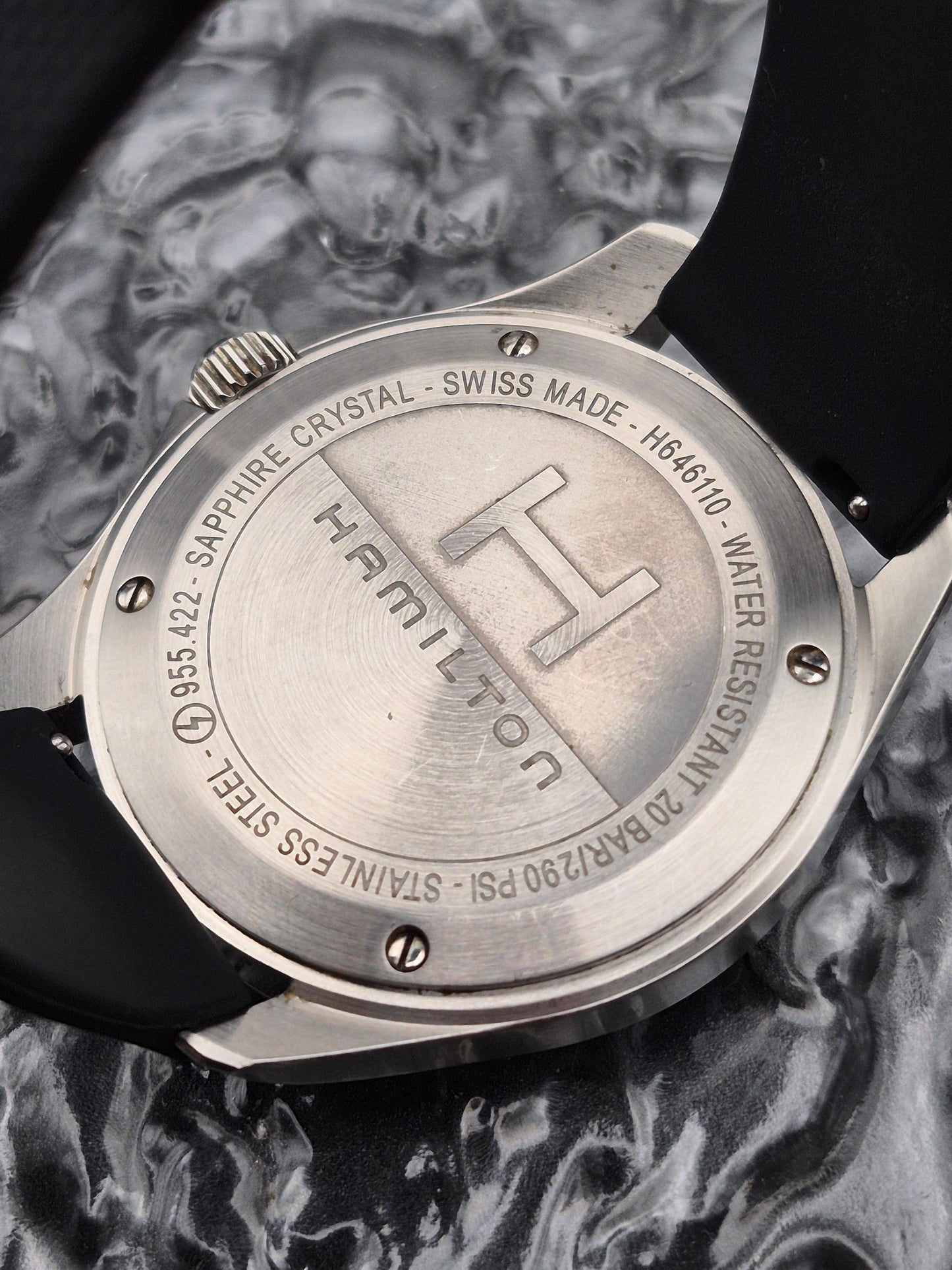Hamilton Khaki Pilot Quartz Ref. H646110 Day Date Black 42mm - Red Robin Watches