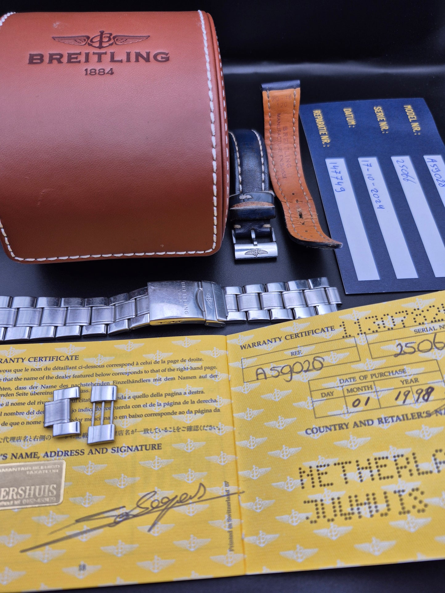 Breitling Jupiter Pilot Ref. A59028 Quartz Panda Dial - With Papers And Bracelet