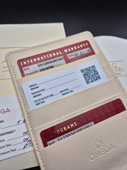 Omega Seamaster 300M Midsize Co-Axial 'No Wave' Dial Ref. 212.30.36.20.01.002