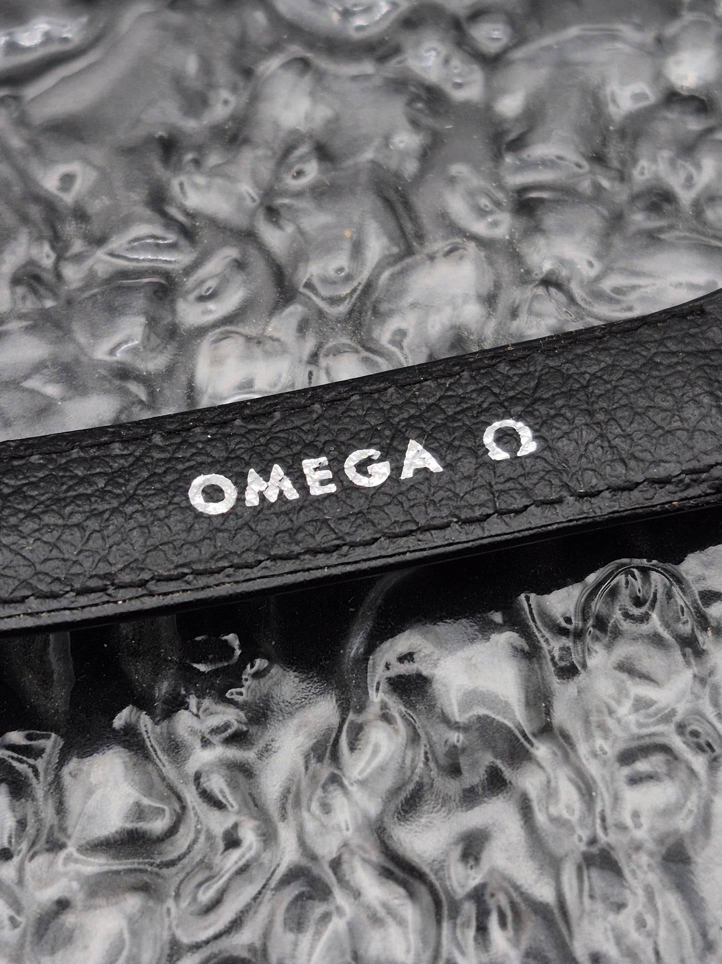 Omega De Ville Ref. 191.0192 Gold Tone Cal. 1417 - With Box And Original Buckle Quartz Square