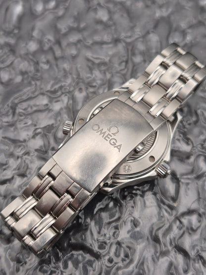 Omega Seamaster 300M Midsize Co-Axial 'No Wave' Dial Ref. 212.30.36.20.01.002