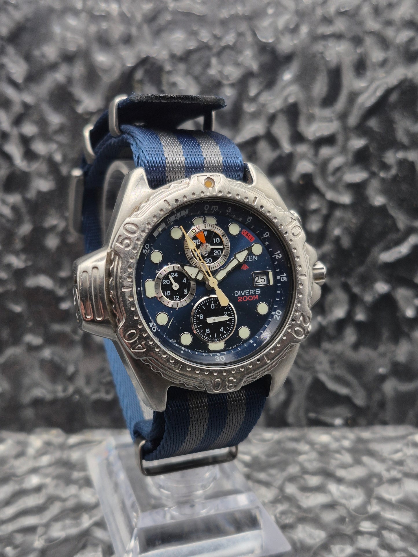 Citizen Promaster Diver Ref. 3740-E70006 Vintage Quartz Blue Dial - Red Robin Watches
