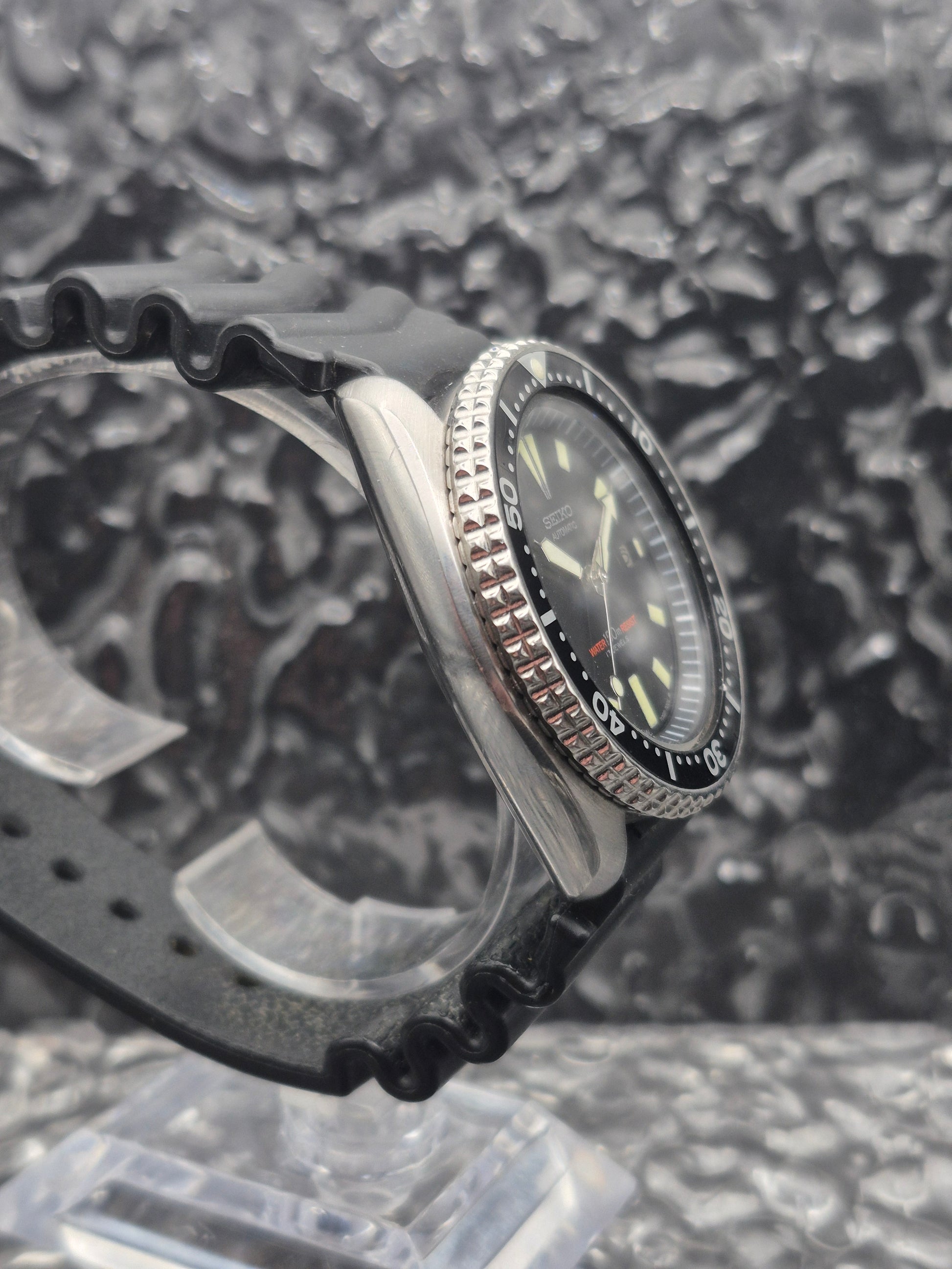Seiko Automatic Scuba Diver Ref. 7002-7000 Vintage - Red Robin Watches