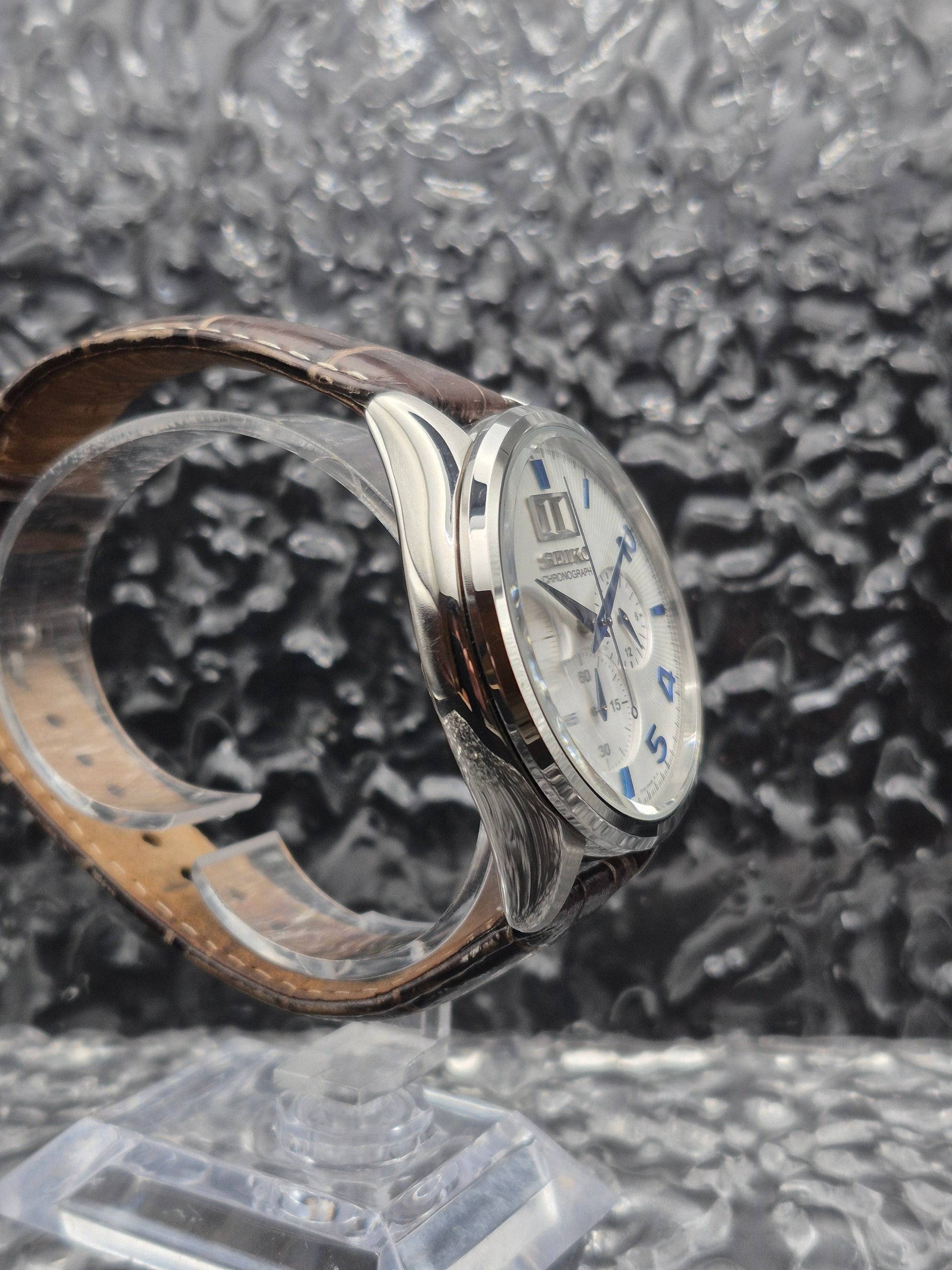 Seiko Big Date Ref. SPC155P1 - 7T04-0AE0 Full Set Quartz - Red Robin Watches