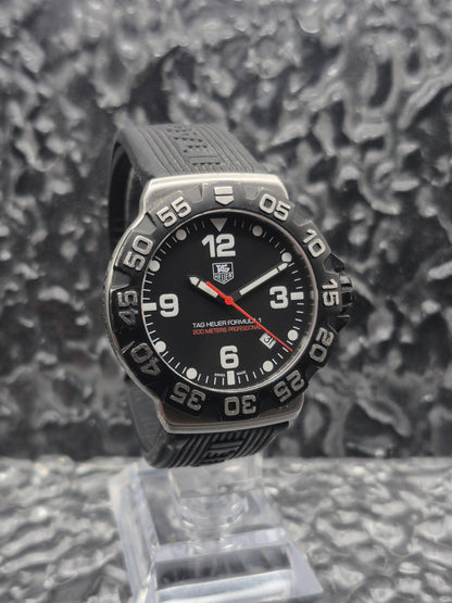 TAG Heuer Formula 1 Quartz Ref. WAH1110 41mm Vintage Original TH Strap - Boxed - Red Robin Watches