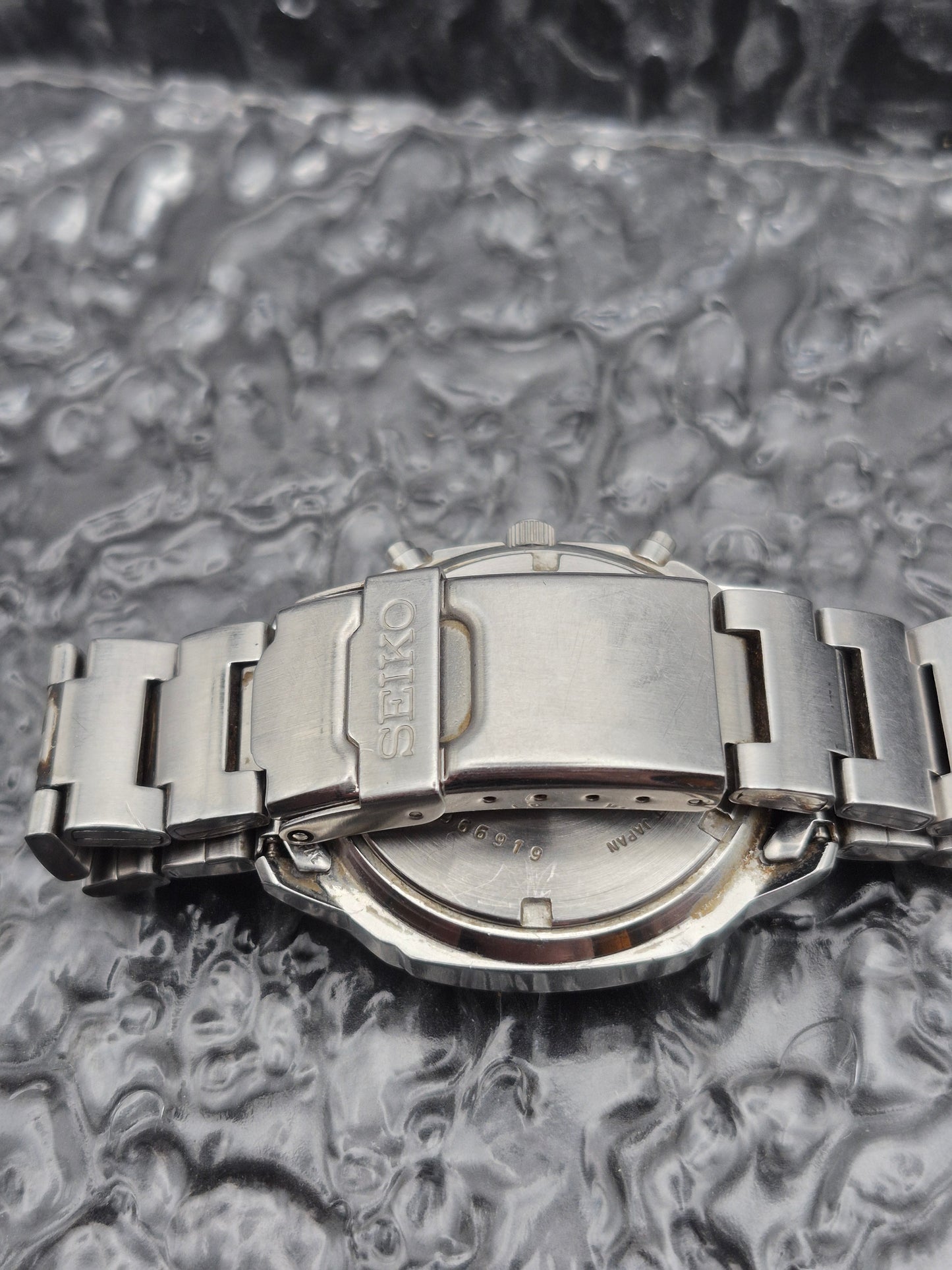 Seiko Quartz Chronograph Ref. V657-9060 Black Dial Men's Vintage